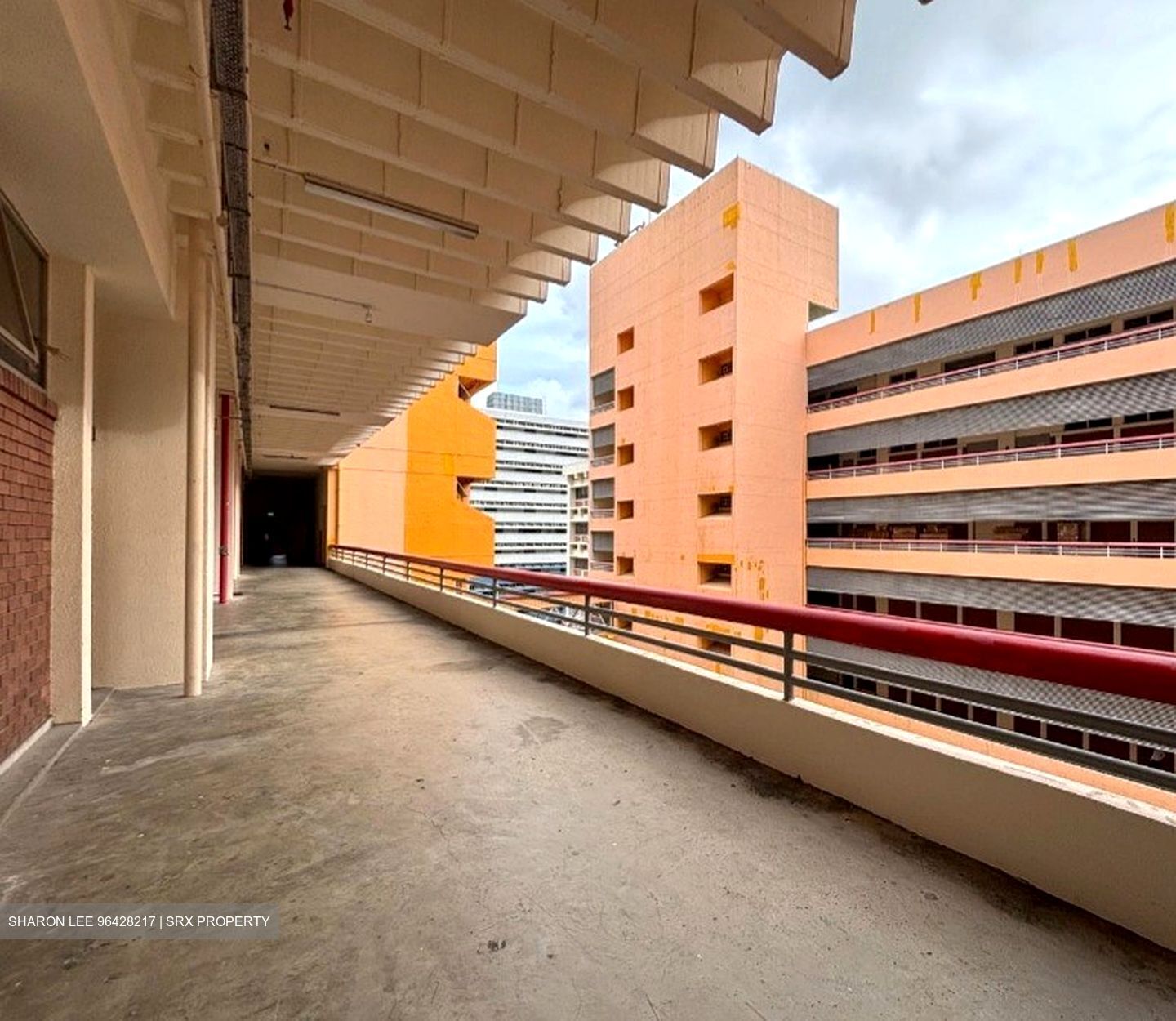 Ruby Land Complex (D13), Warehouse #523943521